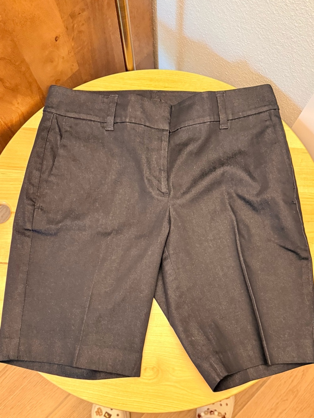 Ann Taylor Factory 6 shorts